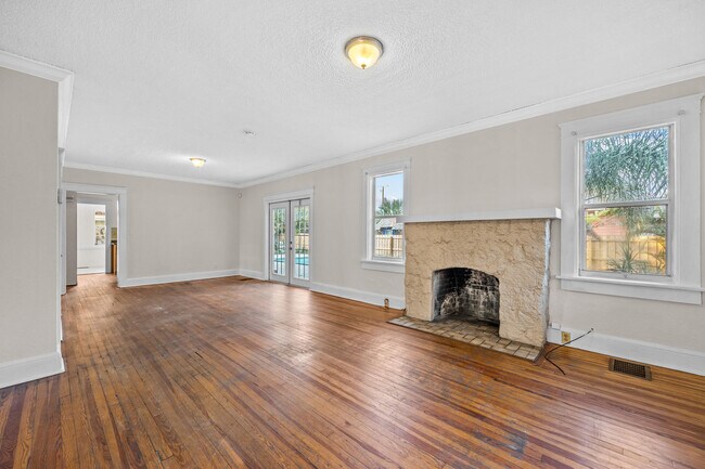 Building Photo - 507 N J St