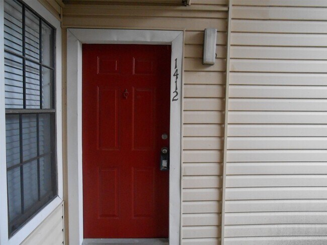 Building Photo - 2750 Holly Hall St