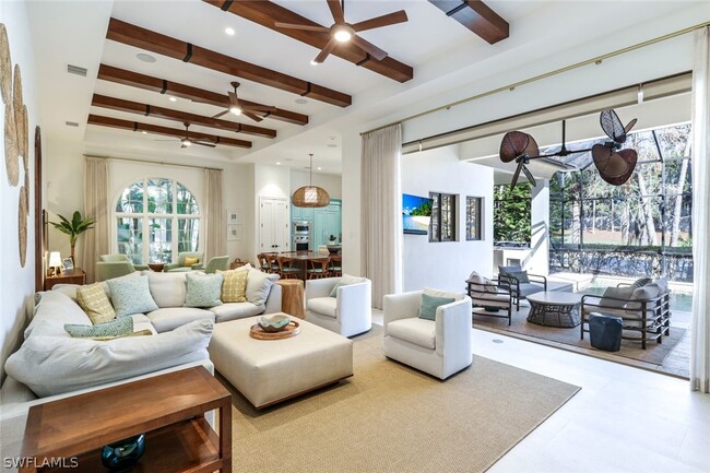 Building Photo - 2904 Tiburon Blvd E