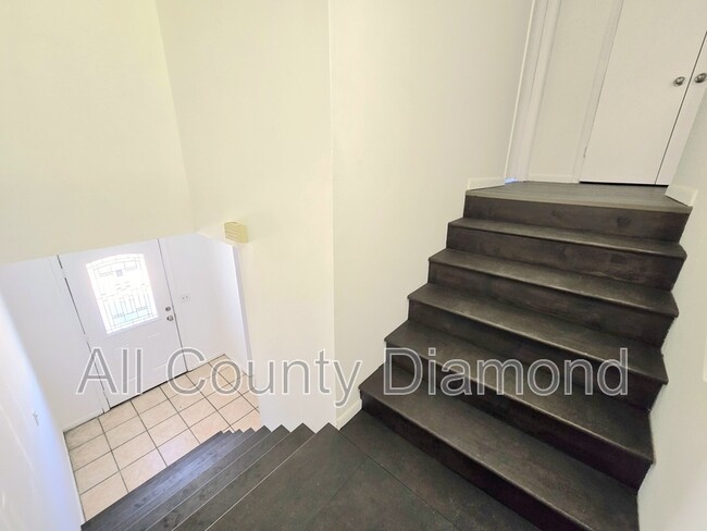 Building Photo - 636 W Caladium Cir