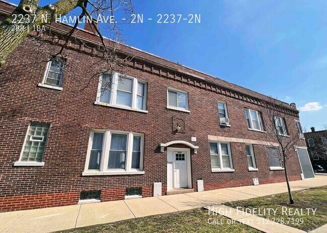 Building Photo - 2237 N Hamlin Ave