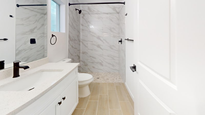 Building Photo - 2028 NE 6th Ave