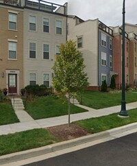 Building Photo - Nearly NEW TH - with Rooftop Deck 4 + 2.5 ...