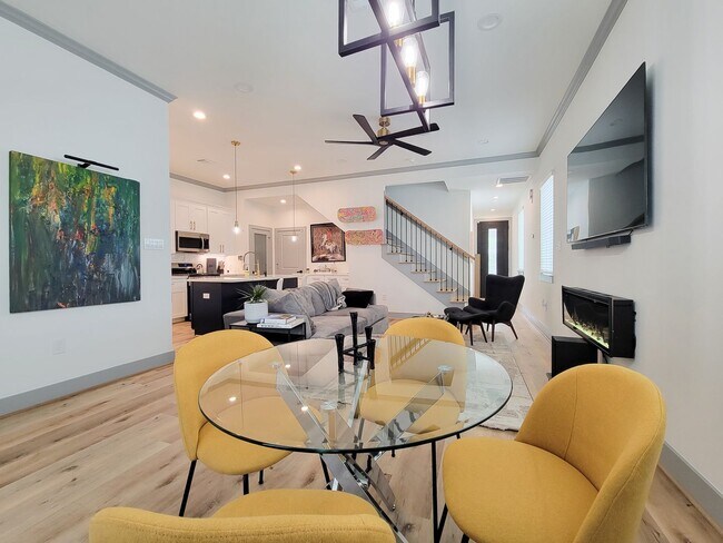 Building Photo - This 4-bedroom, 3-bathroom, two-story residence comes with a generous two-car attached garage. Re...