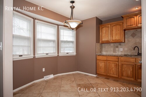 Building Photo - 11314 W 74th Terrace