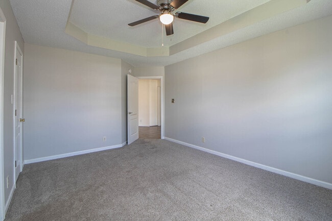 Building Photo - 1325 Meredith Way