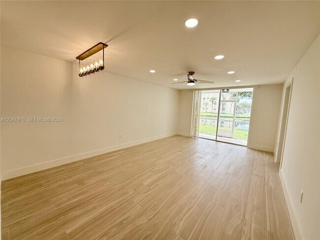 Building Photo - 8600 Sunrise Lakes Blvd