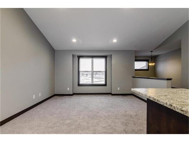 Building Photo - 1025 Pheasant Run