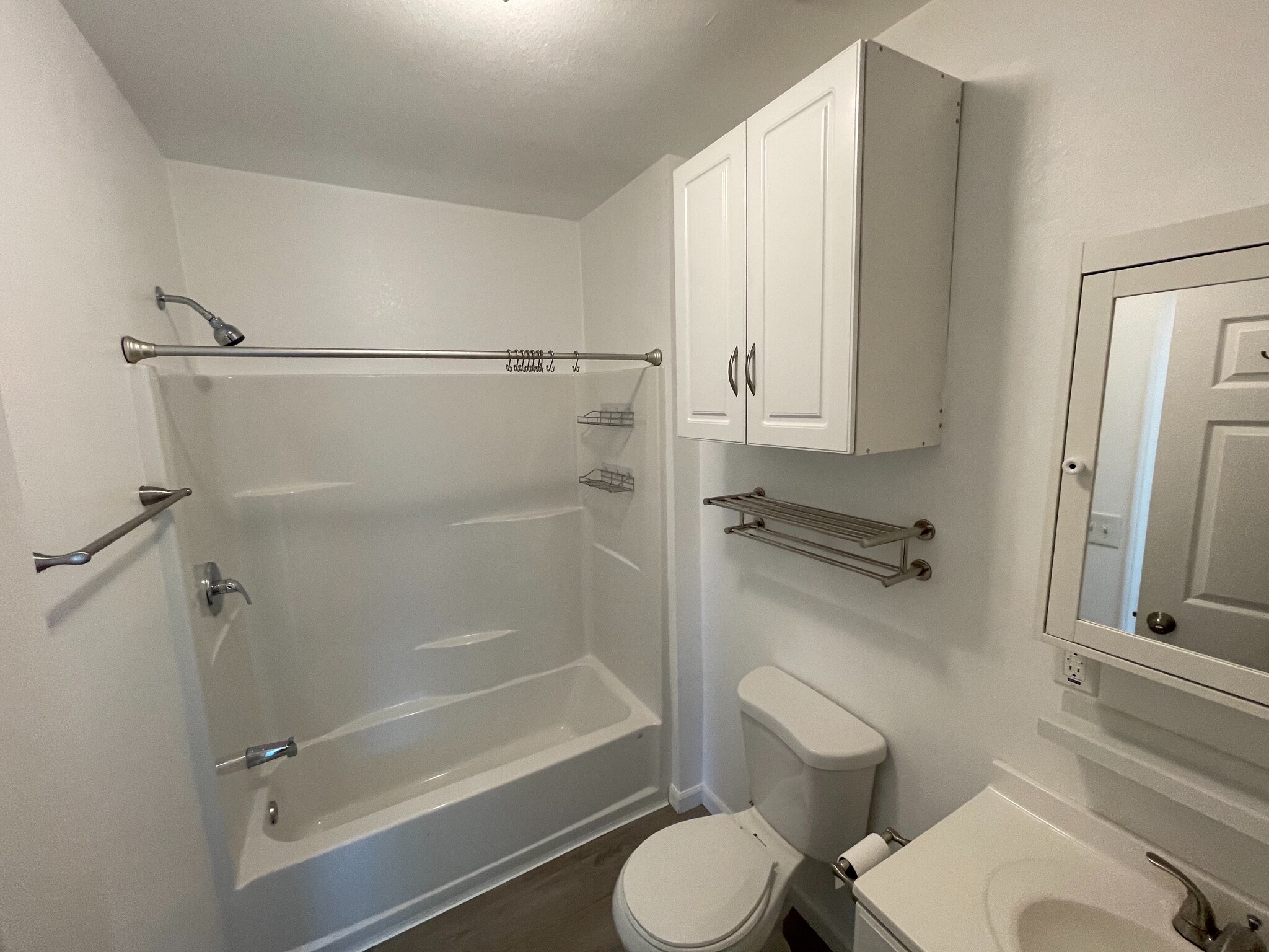 Bathroom - 4450 Berryman Ave