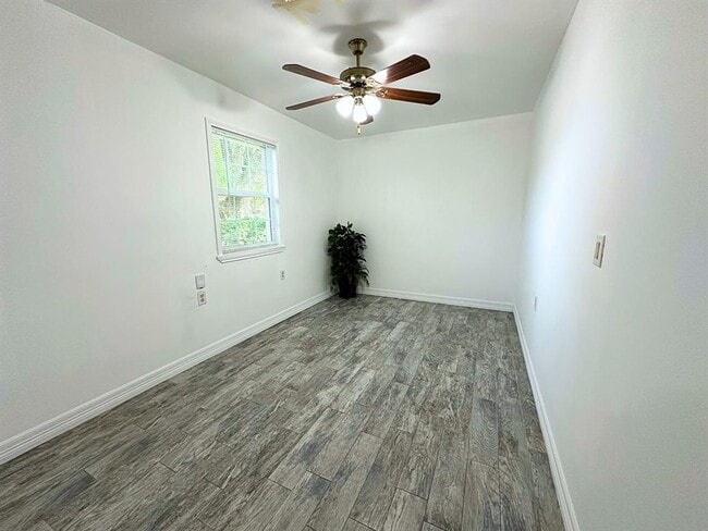 Building Photo - 17802 Autumn Trails Ln