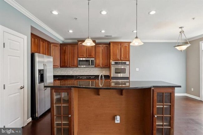 Building Photo - 5615 Harrington Falls Ln