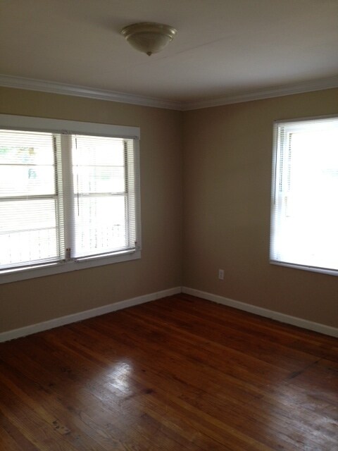 Building Photo - 401 Williamson Ave