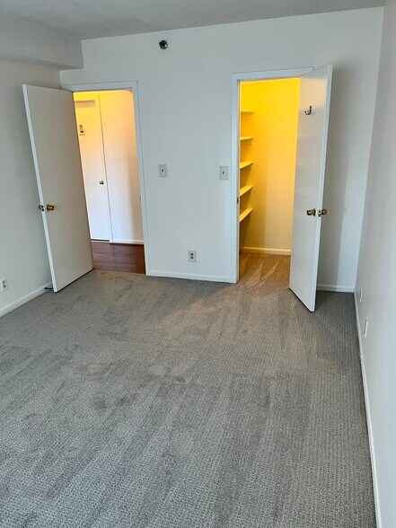 Building Photo - 5505 Seminary Rd