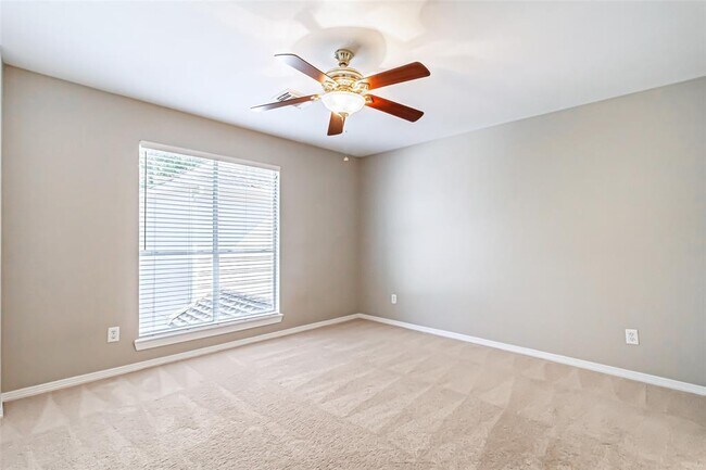 Building Photo - 8311 Mentmore Dr