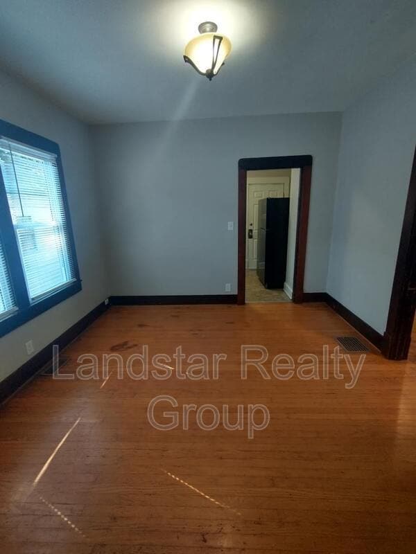 Building Photo - 1508 Sale Ave