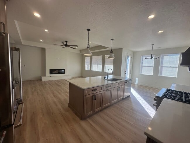 Building Photo - Beautiful New 4 Bedroom Home in Cedar City!