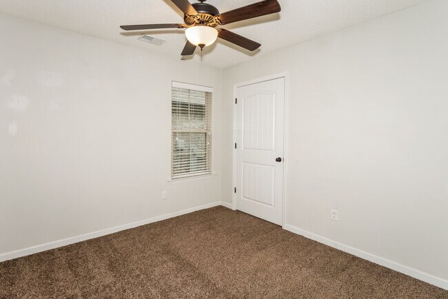 Building Photo - 9470 Eckley Pl