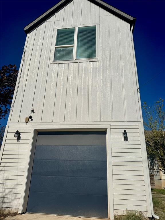 Building Photo - 1916 Webberville Rd