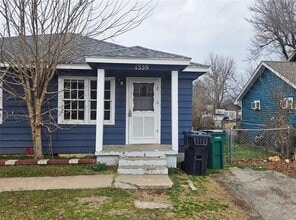 Building Photo - 1339 SW 26th St