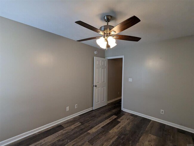 Building Photo - 3653 Edgewood Rd