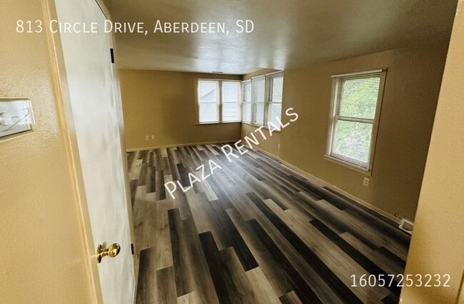 Building Photo - 202 N Washington St