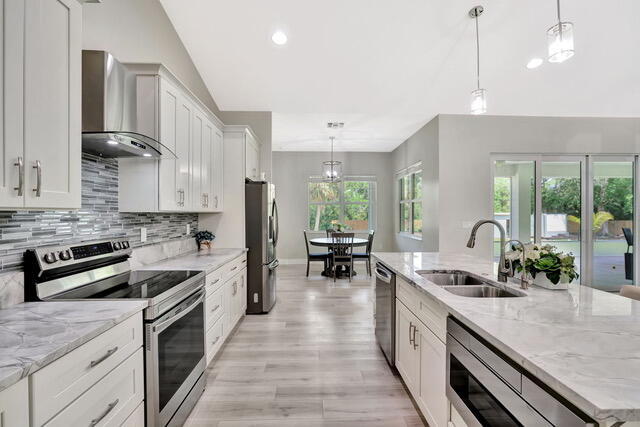 Building Photo - 10231 176th Ln N