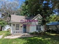 Building Photo - Lovely One Bedroom House!