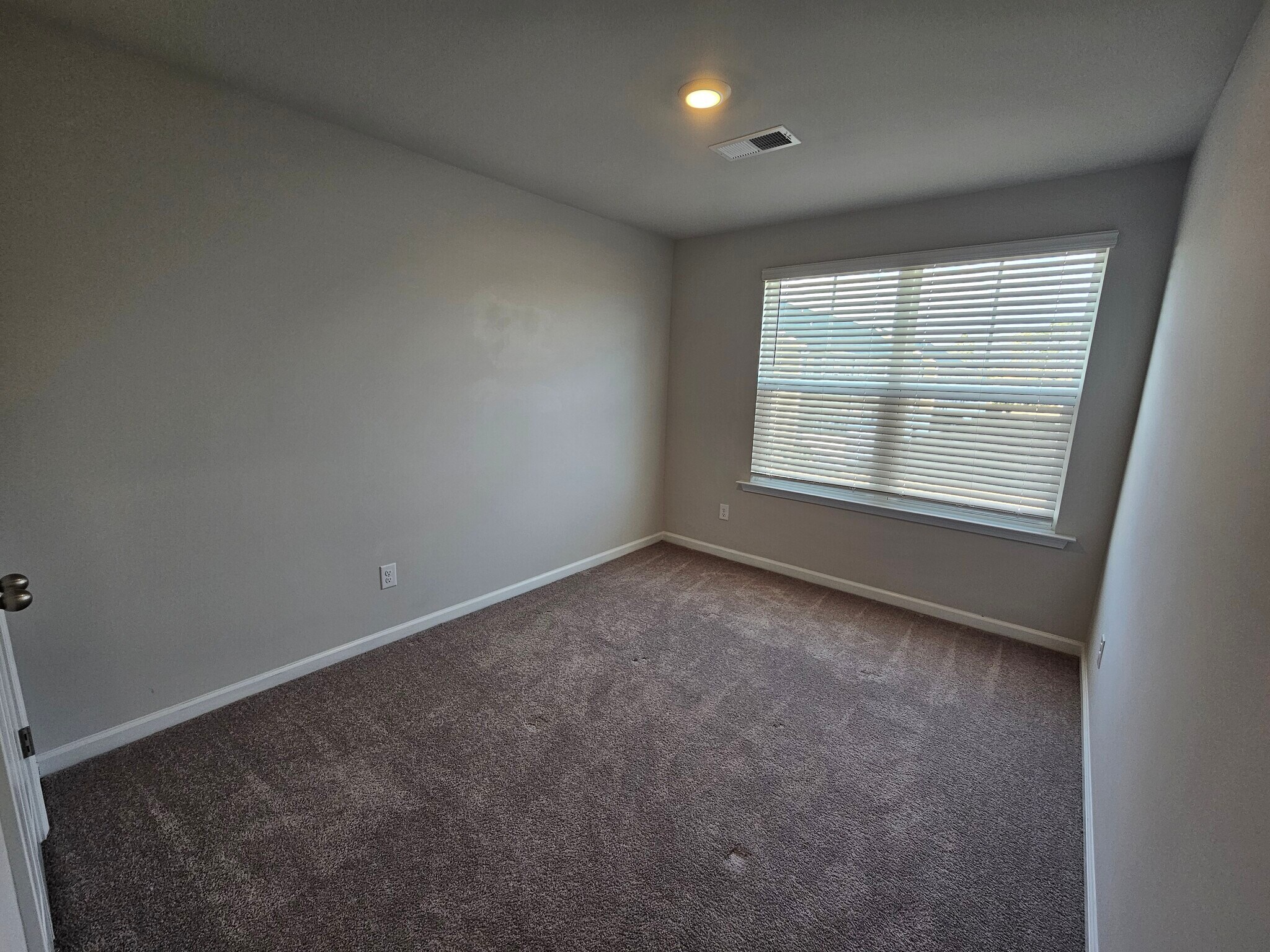 Building Photo - 7566 Knightbell Cir