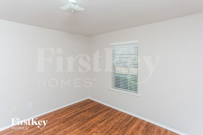 Building Photo - 1221 Koto Wood Dr