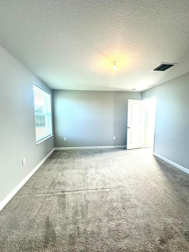 Building Photo - 4518 Dow Ln