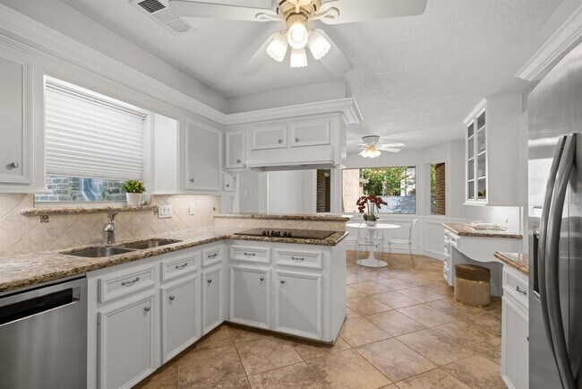 Building Photo - 9203 Godstone Ln