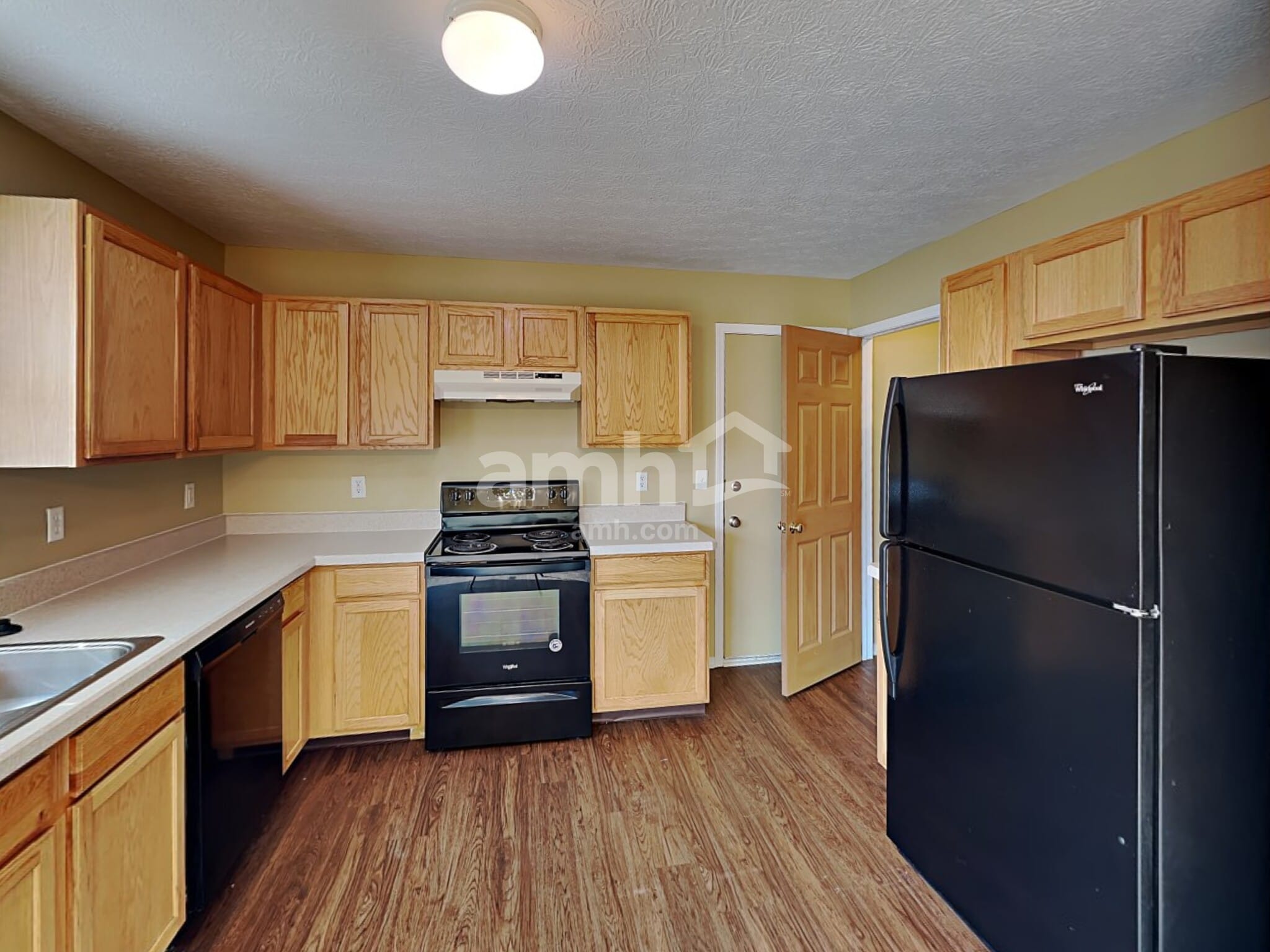 Building Photo - 7961 Blacklick View Dr