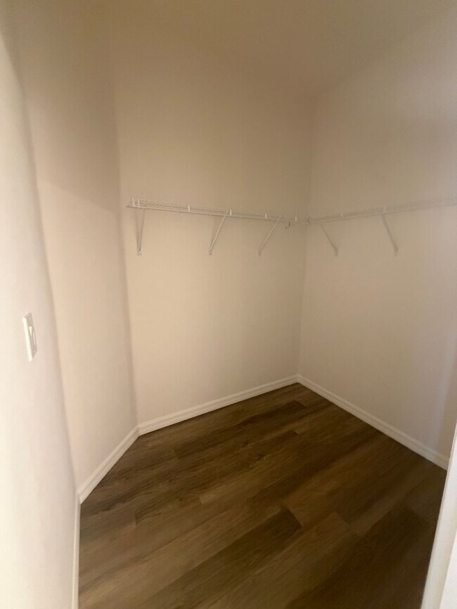 Building Photo - 16107 Badalona Dr