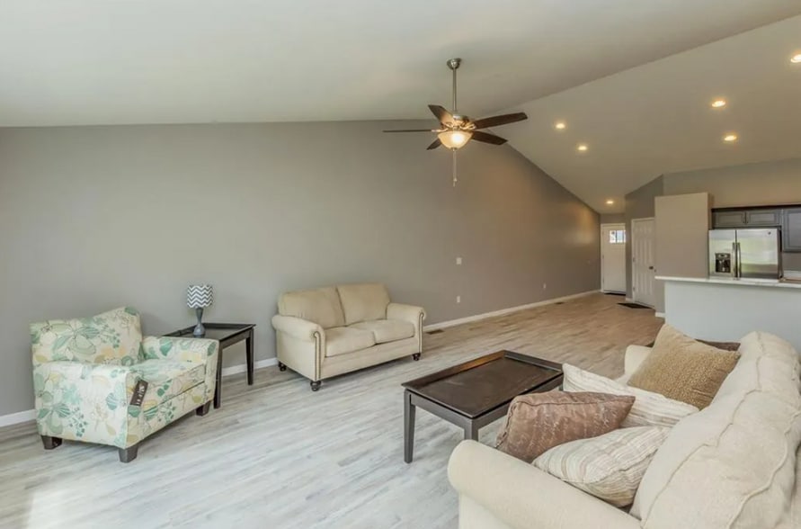 Building Photo - 3034 Sherwood Dr