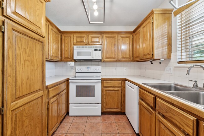 Building Photo - 3617 Joseph Cir