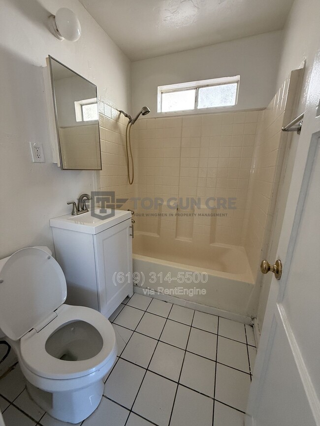 Building Photo - 4050-58 42nd St