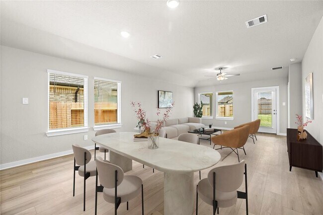 Building Photo - 6246 Brazos Trl Dr
