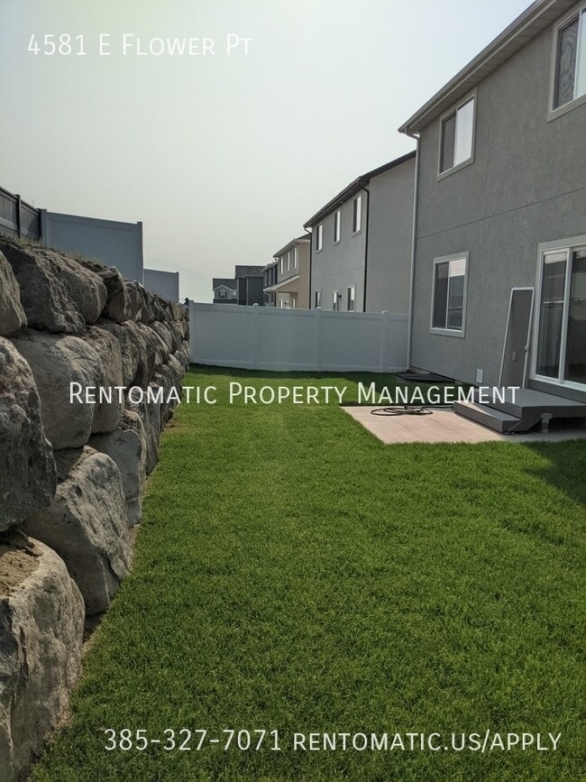 Building Photo - 4581 Flower Point