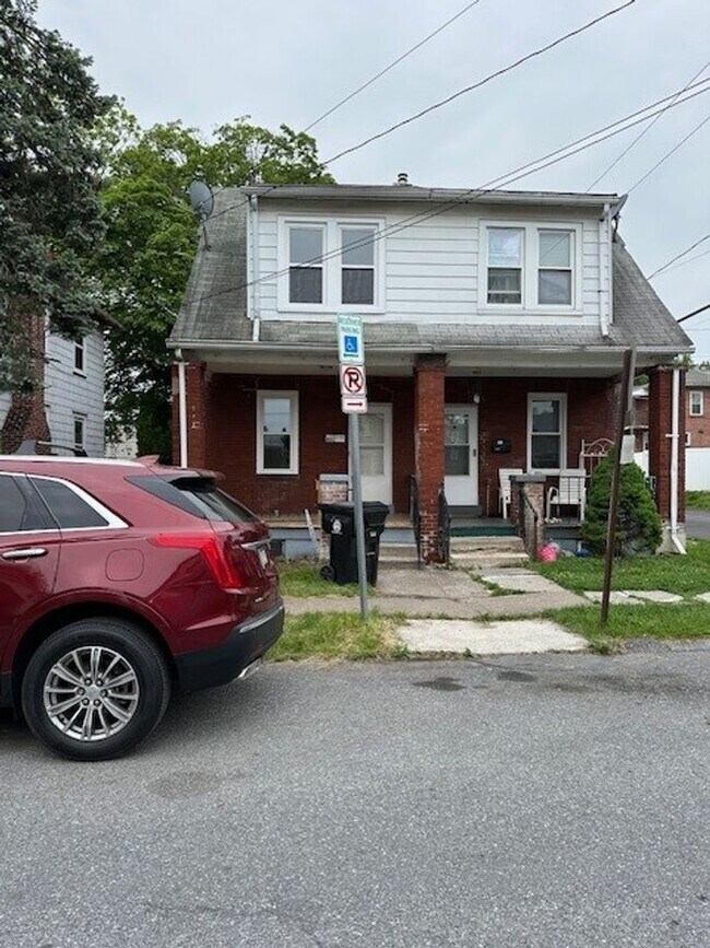 to this newly rehabbed 3bedroom, 802 S 27th St