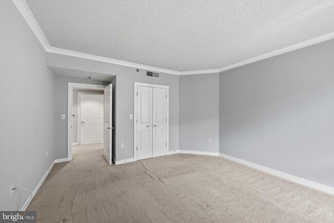 Building Photo - 777 7th St NW