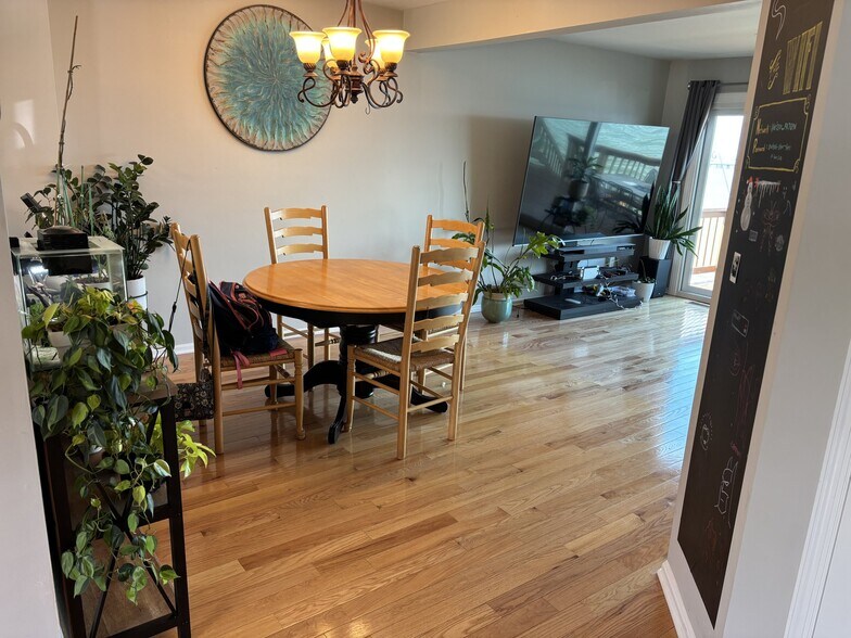 Building Photo - 1355 Riverwood Way