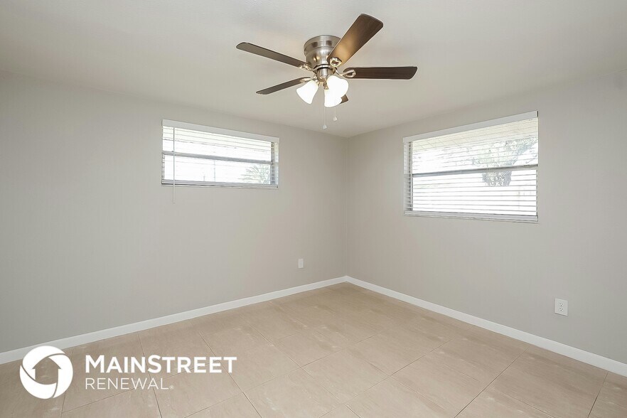 Building Photo - 7205 Moravian Dr