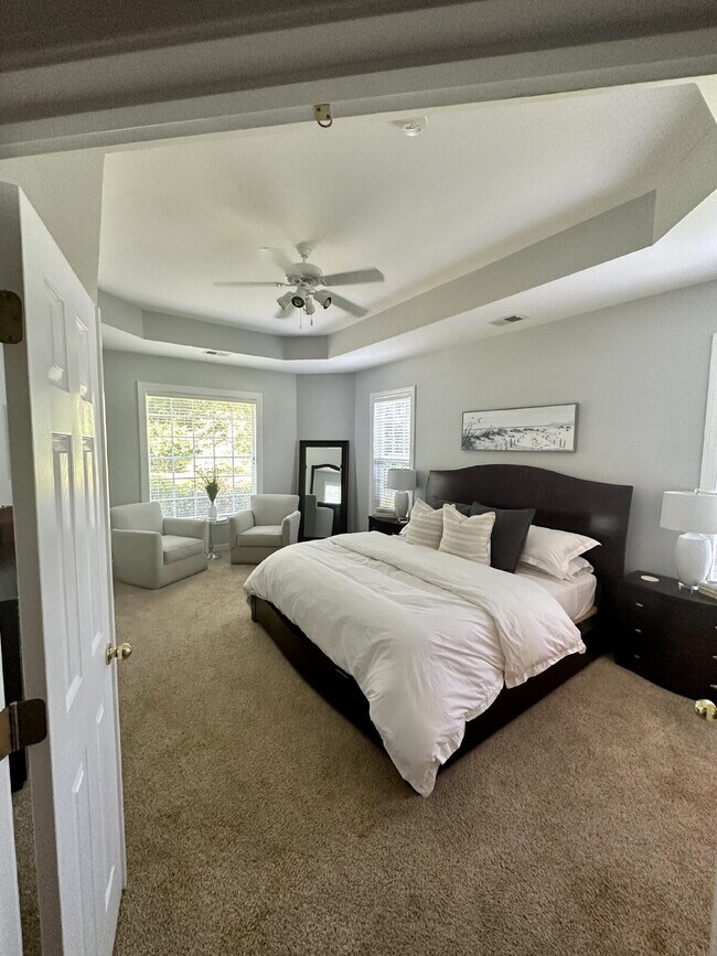 Building Photo - Beautiful 4-Bedroom Home in Desirable Baynard Park! | Hardwood Floors, Corian Countertops & Priva...