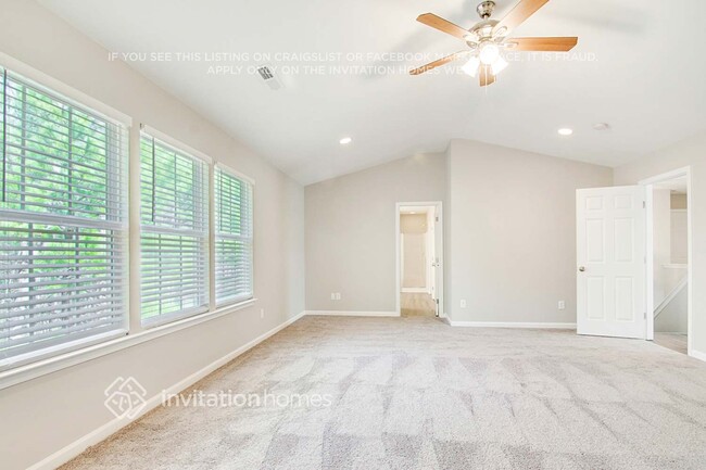 Building Photo - 38 Autumn Leaf Ln