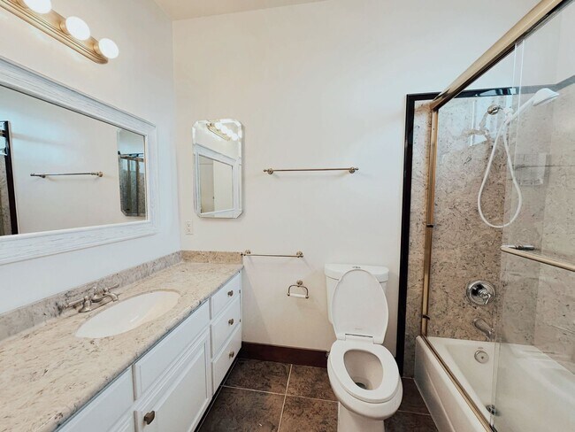 Building Photo - Multi-Generational 5-Bedroom, 4 Bath Home ...