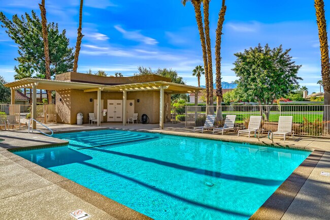 Building Photo - 37 Santo Domingo Dr