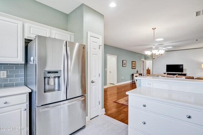 Building Photo - 816 Greystone Ct