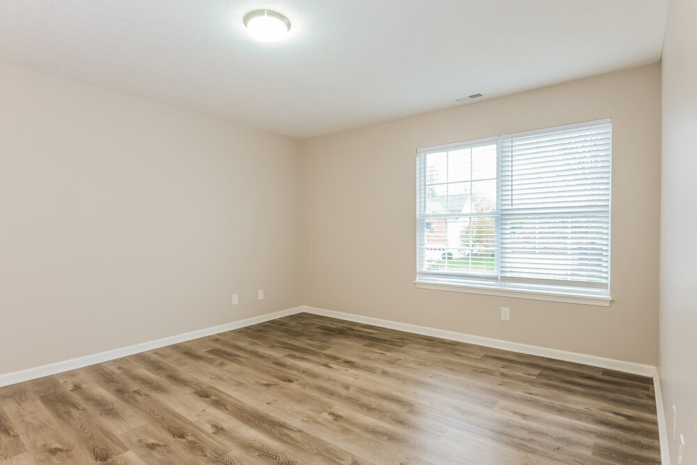 Building Photo - 914 Claiborne Ln