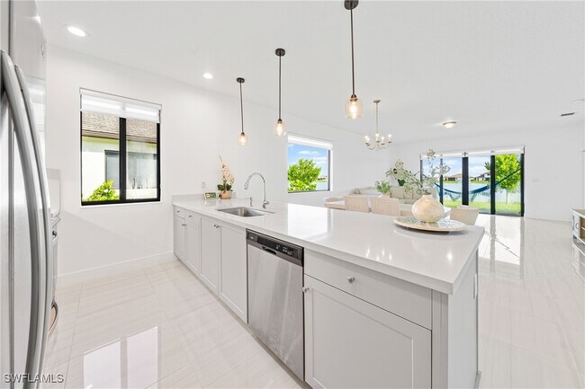 Building Photo - 4951 Brigata Wy