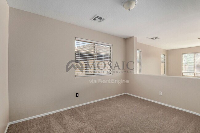 Building Photo - 5215 W Hasan Dr